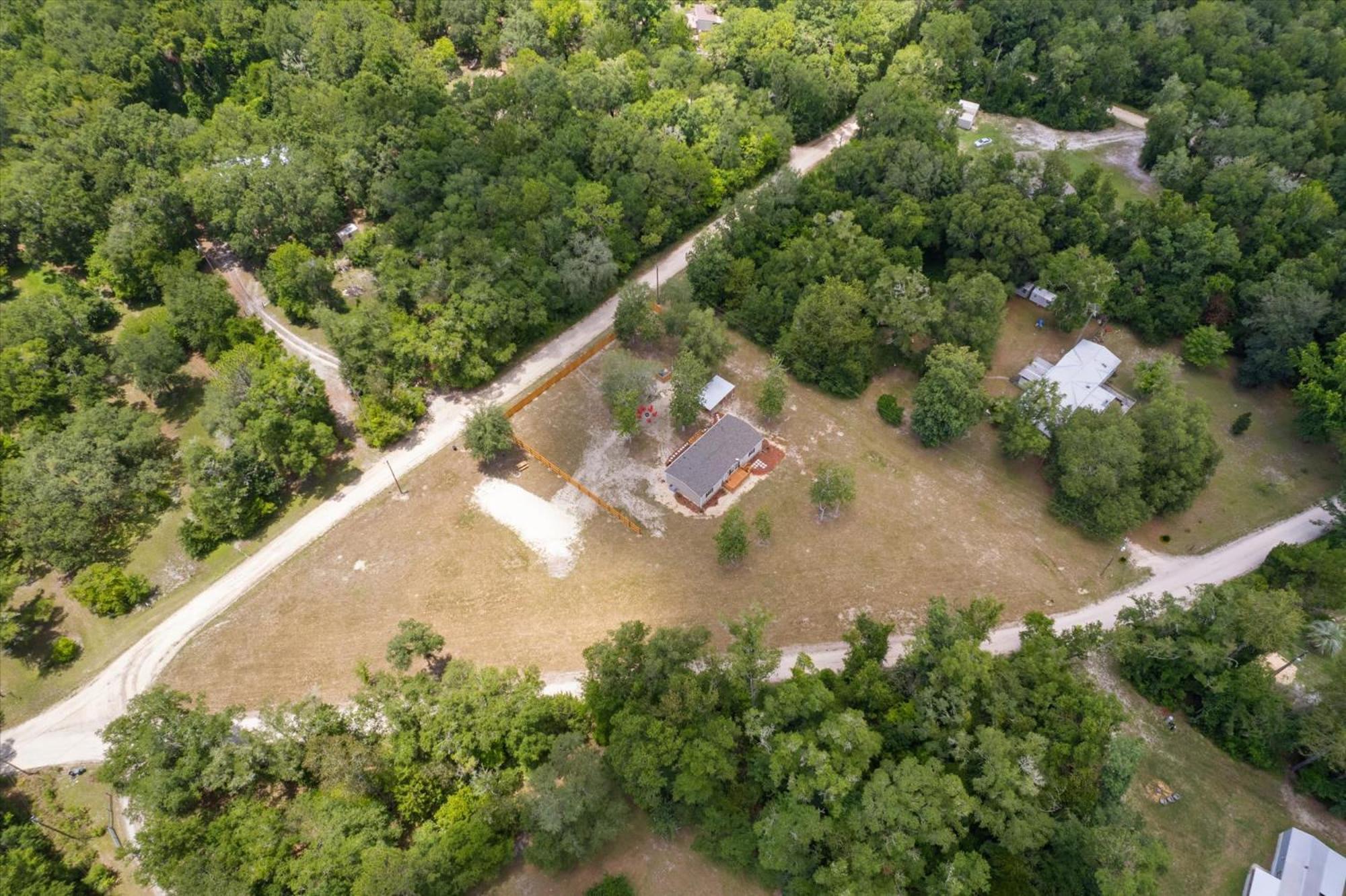 Ichetucknee Springs 2 Mi - Fire Pit Pavilion & Grill *