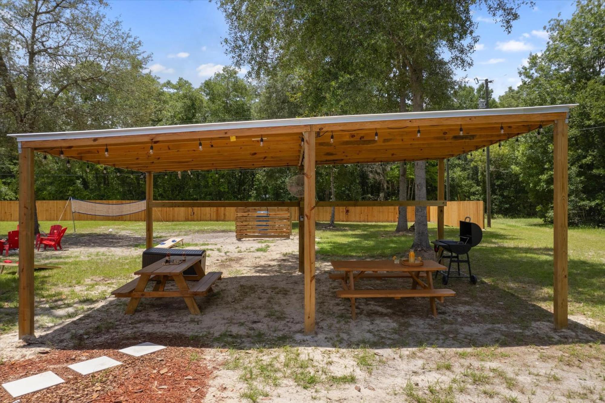 Ichetucknee Springs 2 Mi - Fire Pit Pavilion & Grill * Fort White